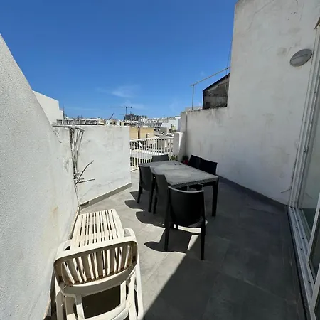 Modern Penthouse In Gzira Apartment Exterior photo