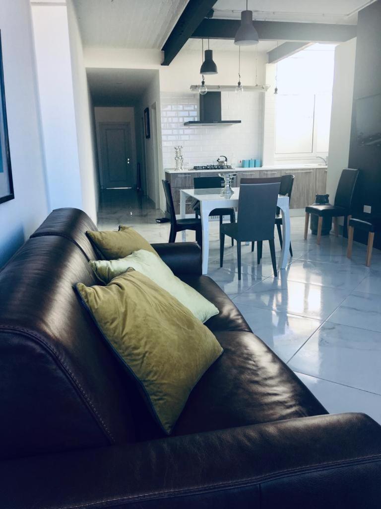 Apartment Modern Penthouse In Gzira