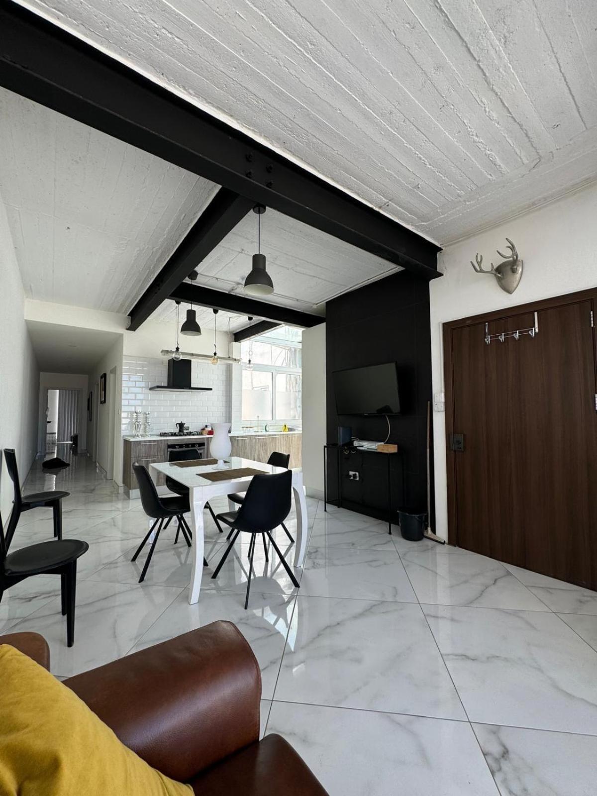 Modern Penthouse In Apartment Gzira